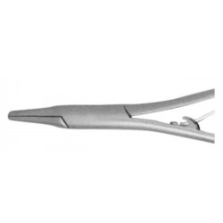 Needle Holder (Mathieu) (Serrated tips 2mm)